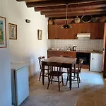 Kleanthis House *